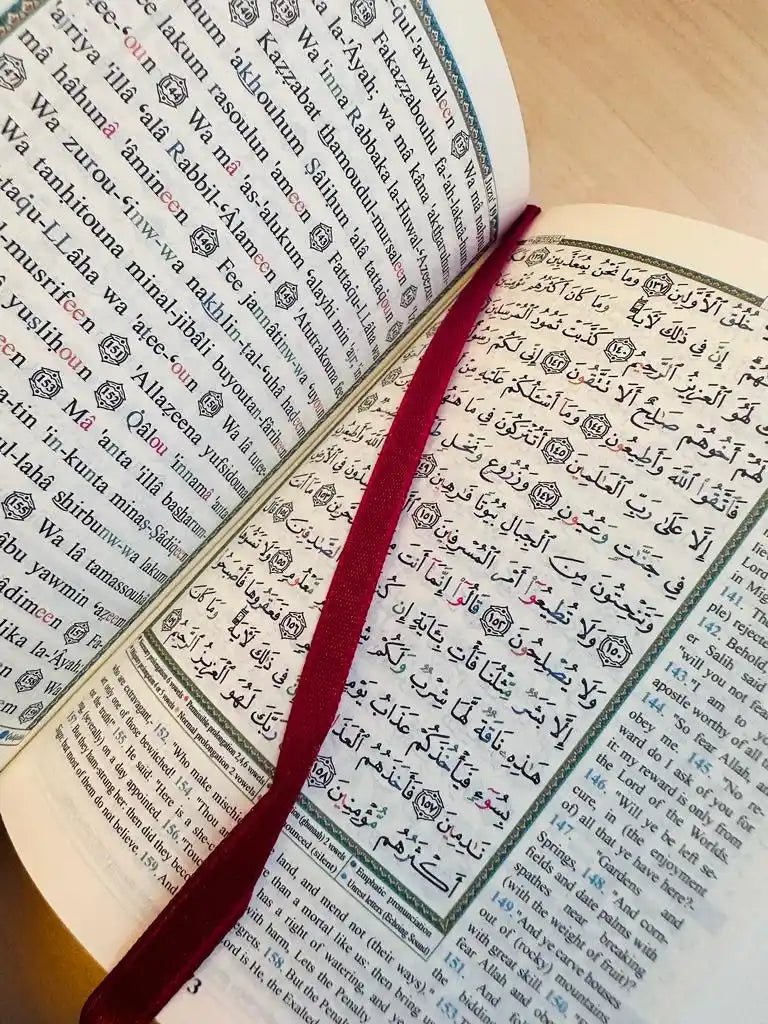 Tajweed Quran with English Translation and Transliteration Pocket Size random colour (8x12) - Darussalam